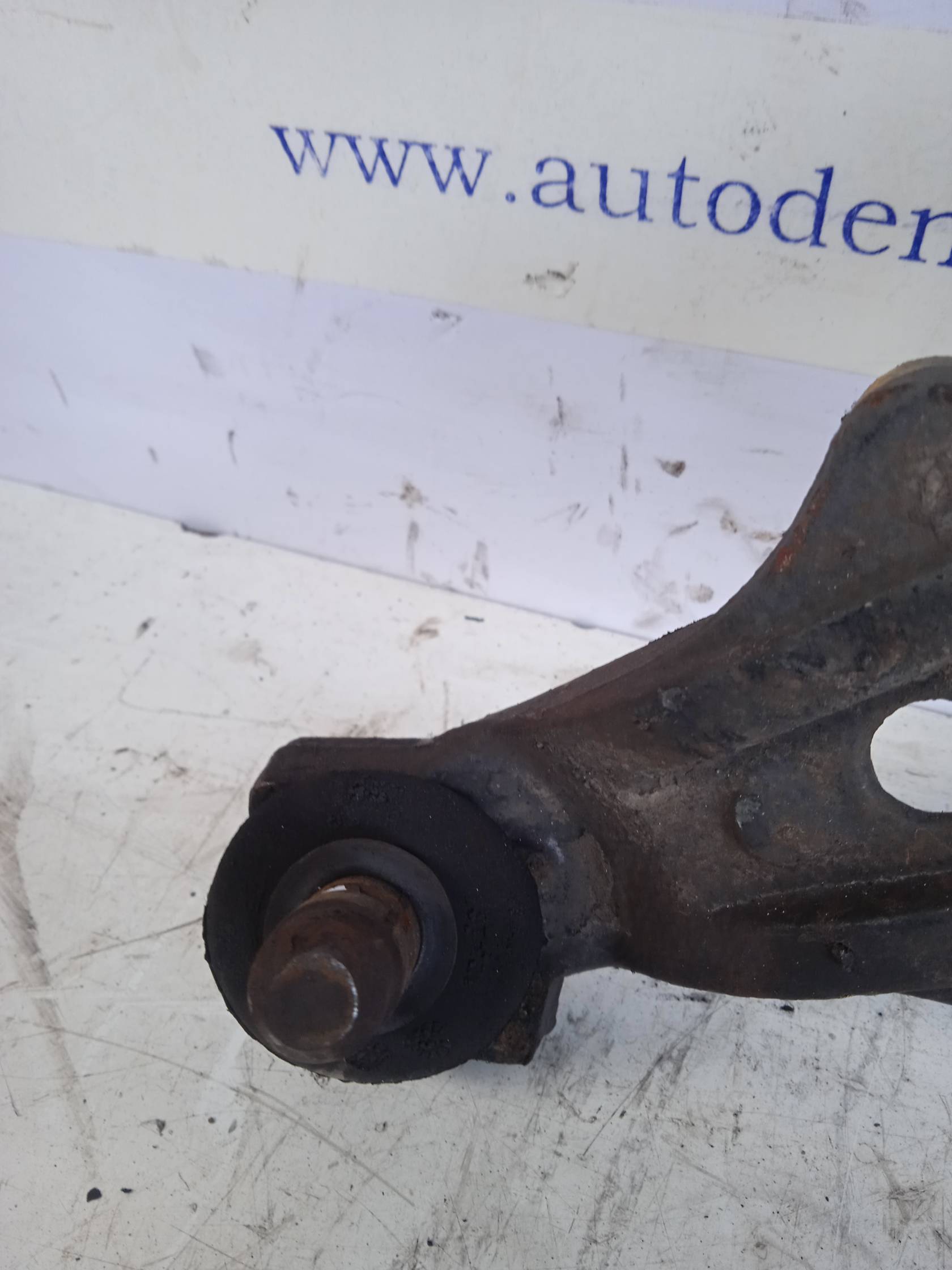 Braccio oscillante sosp. ant. sx.